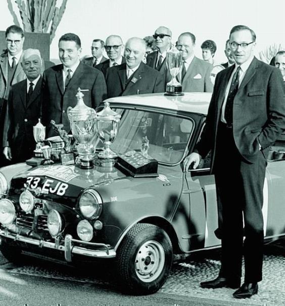 Sieger der Rallye Monte Carlo 1964: Hopkirk/Liddon auf Mini Cooper S.